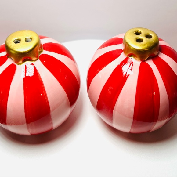 Ceramic Christmas Pink & Red Stripes Ball Ornament Salt & Pepper Shakers - Picture 7 of 8